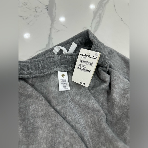 NWT Tucker + Tate Fleece Joggers, Boys, Gray, Size L (10-12) - Picture 2 of 3